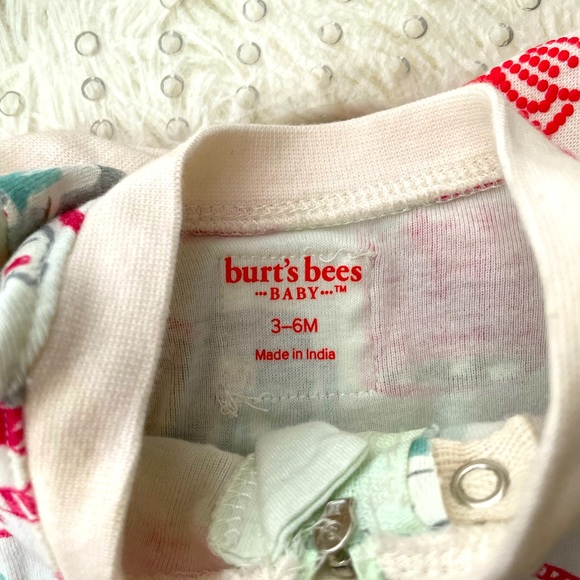 Burt’s Bees Christmas Cocoa Sleeper - Picture 4 of 4